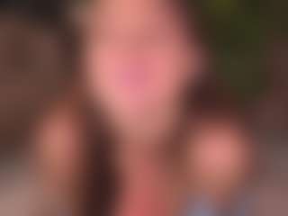 Bllowjoyy's Live Sex Cam Show