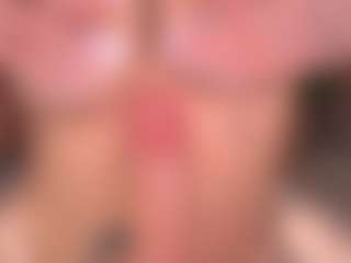 Bllowjoyy's Live Sex Cam Show