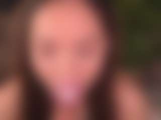 Bllowjoyy's Live Sex Cam Show