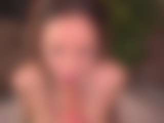 Bllowjoyy's Live Sex Cam Show
