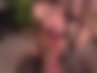 Bllowjoyy's Live Sex Cam Show
