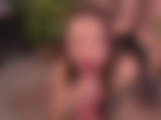 Bllowjoyy's Live Sex Cam Show