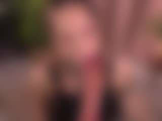 Bllowjoyy's Live Sex Cam Show
