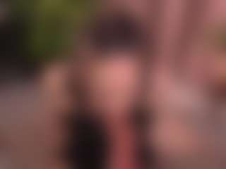 Bllowjoyy's Live Sex Cam Show