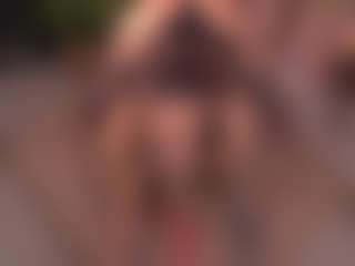 Bllowjoyy's Live Sex Cam Show