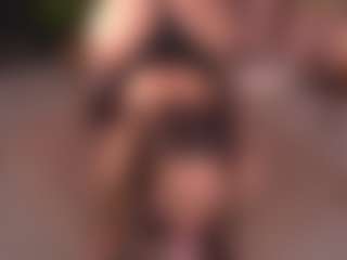 Bllowjoyy's Live Sex Cam Show