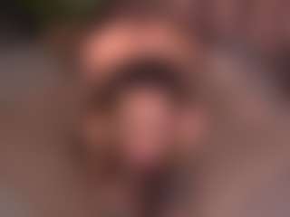 Bllowjoyy's Live Sex Cam Show