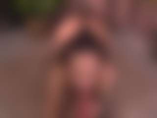 Bllowjoyy's Live Sex Cam Show