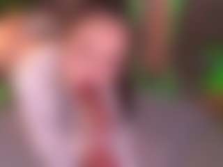 Bllowjoyy's Live Sex Cam Show
