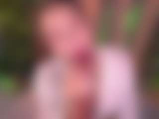 Bllowjoyy's Live Sex Cam Show