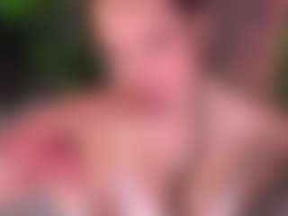 Bllowjoyy's Live Sex Cam Show