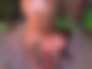 Bllowjoyy's Live Sex Cam Show