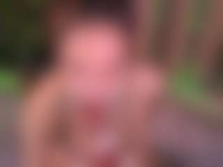Bllowjoyy's Live Sex Cam Show