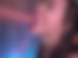 Bllowjoyy's Live Sex Cam Show