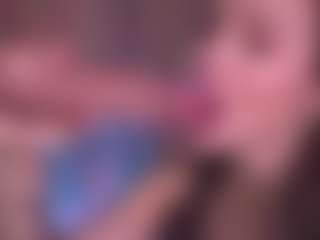 Bllowjoyy's Live Sex Cam Show