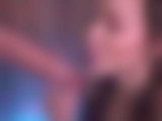 Bllowjoyy's Live Sex Cam Show