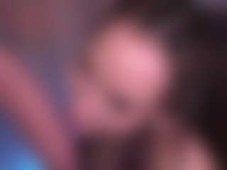 Bllowjoyy's Live Sex Cam Show