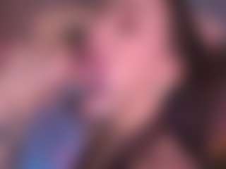 Bllowjoyy's Live Sex Cam Show