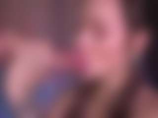 Bllowjoyy's Live Sex Cam Show