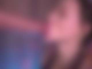 Bllowjoyy's Live Sex Cam Show