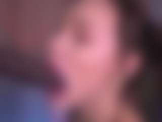 Bllowjoyy's Live Sex Cam Show