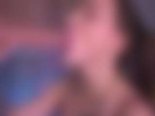 Bllowjoyy's Live Sex Cam Show