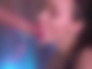 Bllowjoyy's Live Sex Cam Show