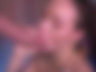 Bllowjoyy's Live Sex Cam Show