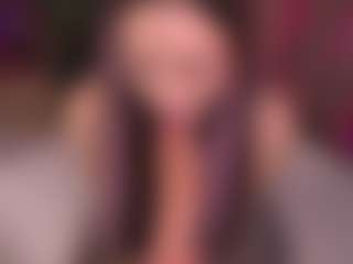 Bllowjoyy's Live Sex Cam Show