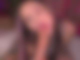 Bllowjoyy's Live Sex Cam Show