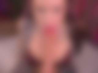 Bllowjoyy's Live Sex Cam Show