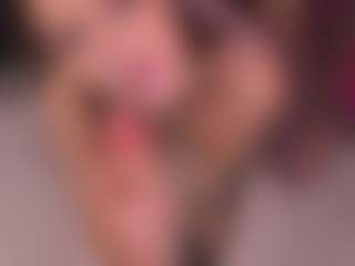 Bllowjoyy's Live Sex Cam Show