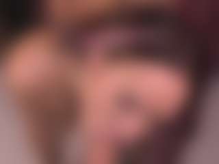 Bllowjoyy's Live Sex Cam Show