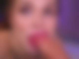 Bllowjoyy's Live Sex Cam Show