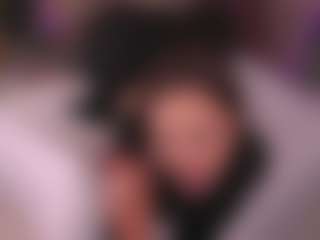 Bllowjoyy's Live Sex Cam Show
