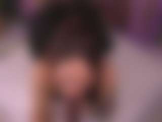 Bllowjoyy's Live Sex Cam Show