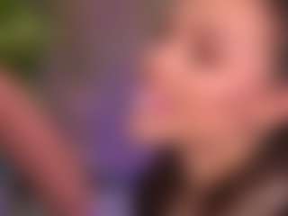 Bllowjoyy's Live Sex Cam Show