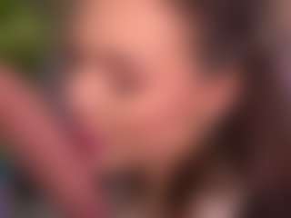 Bllowjoyy's Live Sex Cam Show