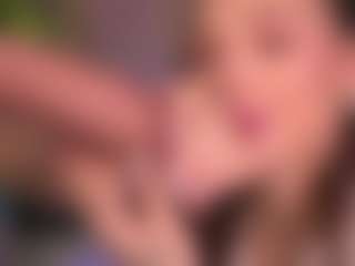 Bllowjoyy's Live Sex Cam Show