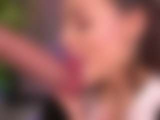 Bllowjoyy's Live Sex Cam Show