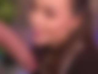 Bllowjoyy's Live Sex Cam Show
