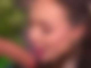 Bllowjoyy's Live Sex Cam Show