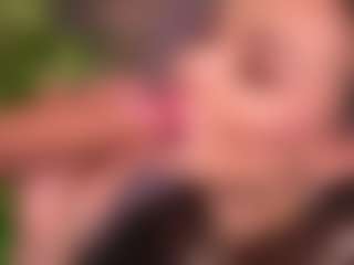 Bllowjoyy's Live Sex Cam Show