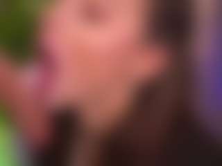 Bllowjoyy's Live Sex Cam Show