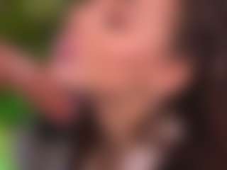 Bllowjoyy's Live Sex Cam Show