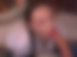 Bllowjoyy's Live Sex Cam Show