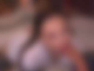 Live cam show with Bllowjoyy - Tongue on Soda Cam