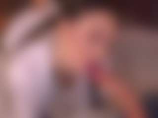 Bllowjoyy's Live Sex Cam Show
