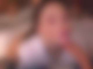 Bllowjoyy's Live Sex Cam Show