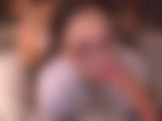Bllowjoyy's Live Sex Cam Show